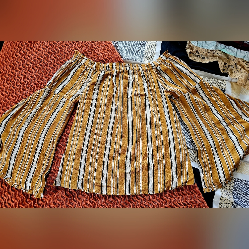 Maurices Size Small Striped Off the Shoulder Shirt